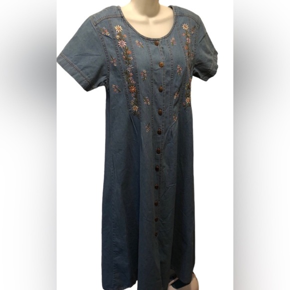 VTG Denim Embroidered Midi Dress Sz. M Modesty 100% Cotton Blue Button Front - Picture 2 of 9